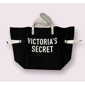 Victoria's Secret 2018 Limited AdditionTote Bag Black & White Weekender NWT